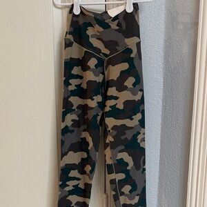 Aerie Offline Real Me 7/8 Short Green and Brown Camouflage Leggings